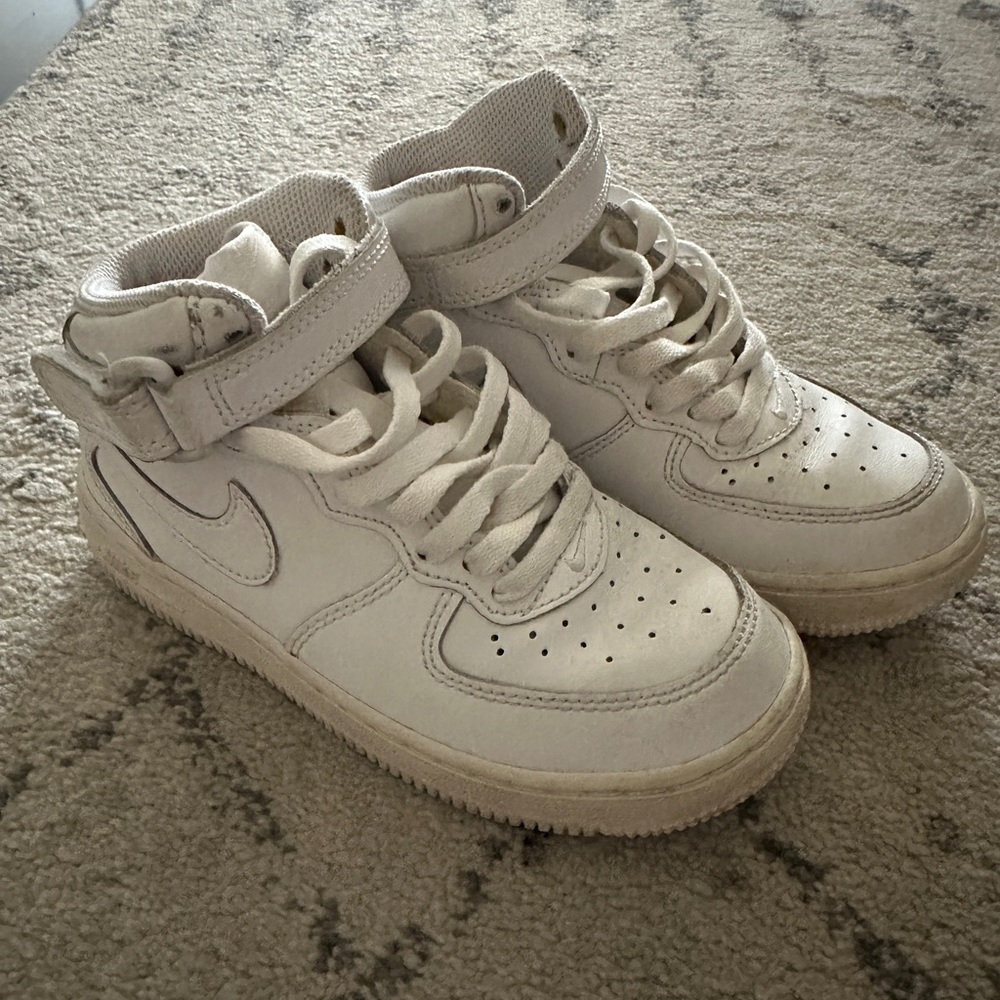 Nike Air Force 1 Kids’ high tops 12C